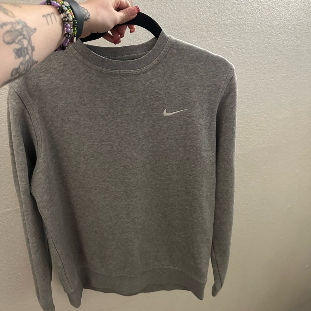 Nike Women's Gray Crew Neck Sweater
